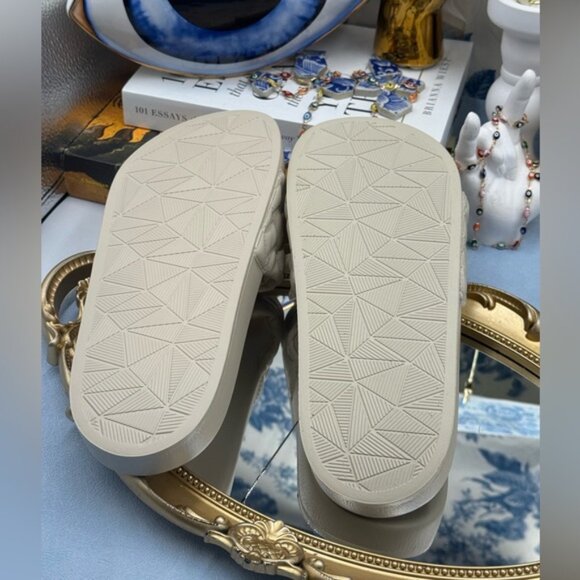 🆕 KURT GEIGER LONDON 🧿 NWOB Meena Eagle Quilted Slide, Bone - Sz 37 US 7 - Picture 15 of 15